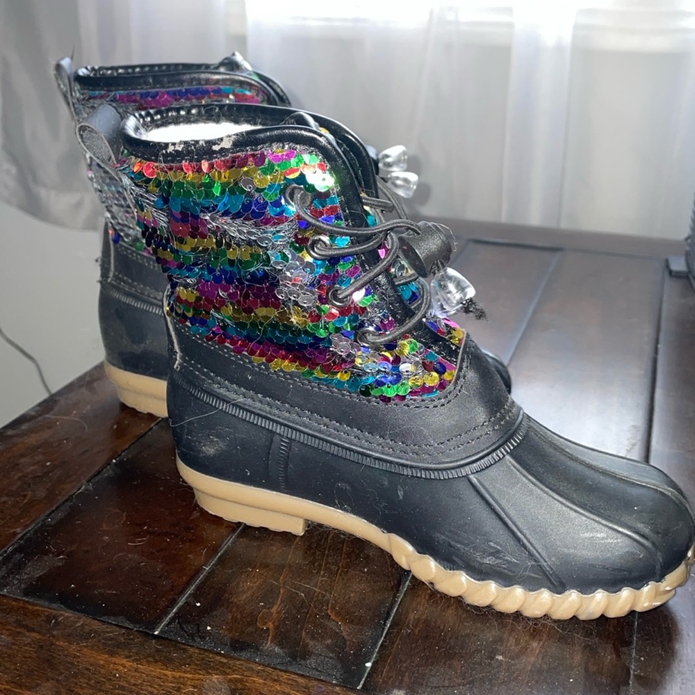 EUC size 13 girls rain boots